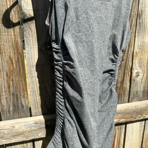 BeMaternity athletic wear tank top size small/medium - Picture 2 of 6